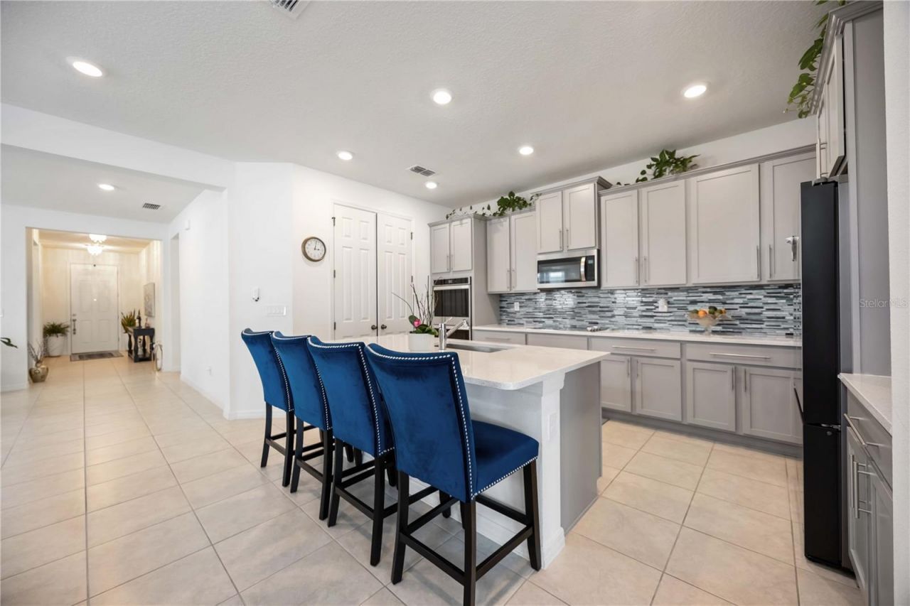 3419 74th Avenue Circle E, Sarasota, FL 34243 Photo