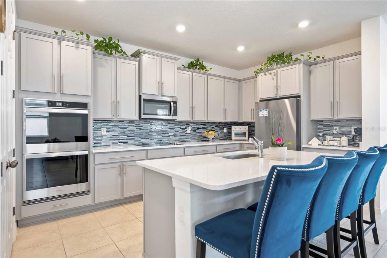 3419 74th Avenue Circle E, Sarasota, FL 34243 Photo