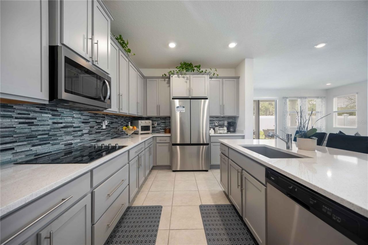 3419 74th Avenue Circle E, Sarasota, FL 34243 Photo