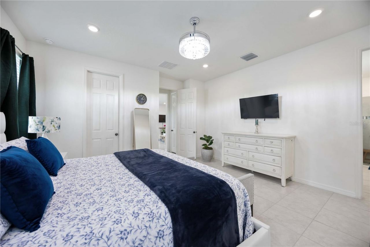 3419 74th Avenue Circle E, Sarasota, FL 34243 Photo