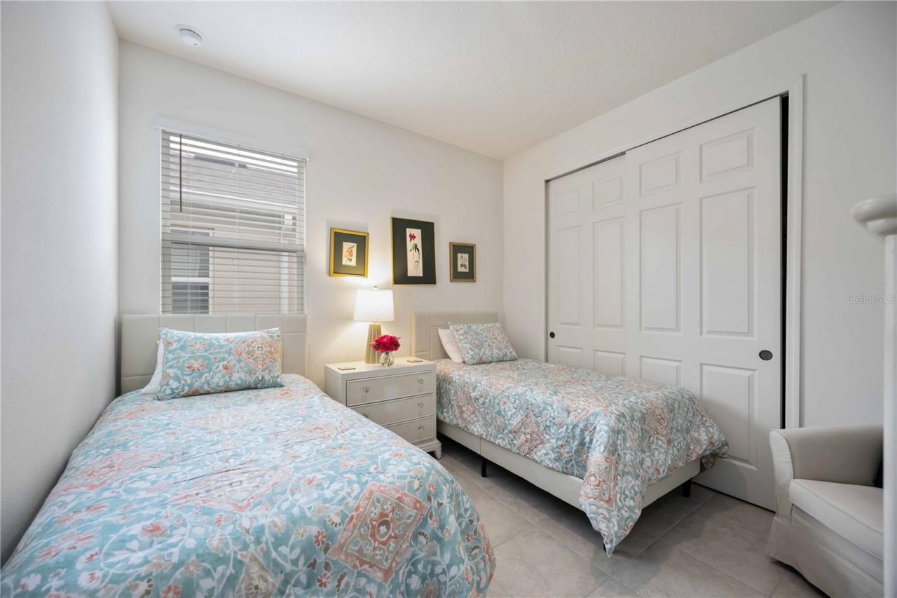 3419 74th Avenue Circle E, Sarasota, FL 34243 Photo