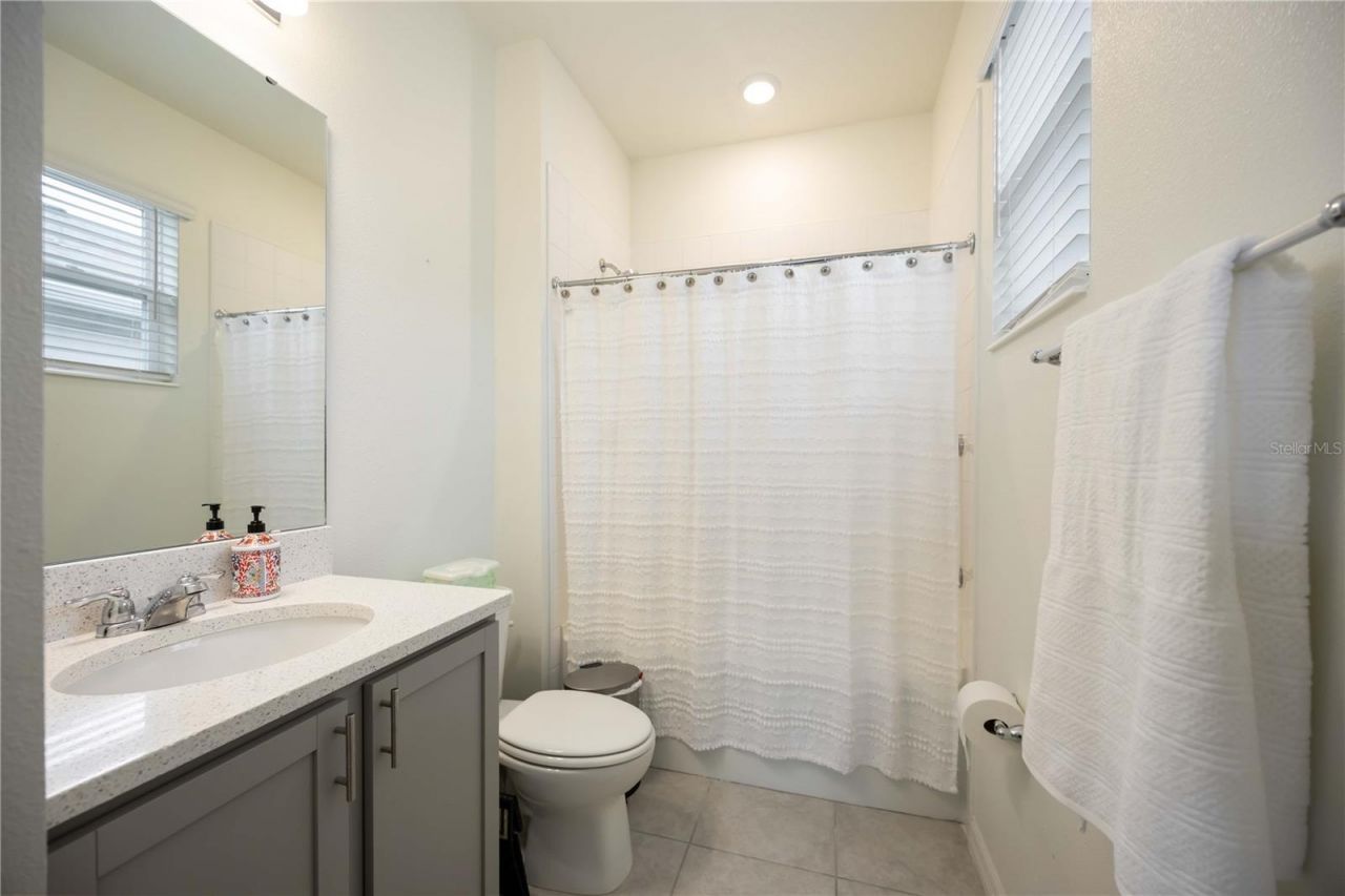 3419 74th Avenue Circle E, Sarasota, FL 34243 Photo