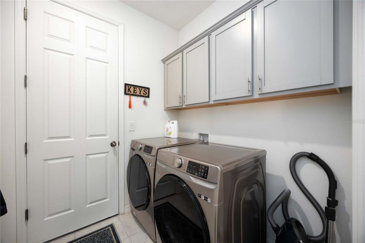 3419 74th Avenue Circle E, Sarasota, FL 34243 Photo