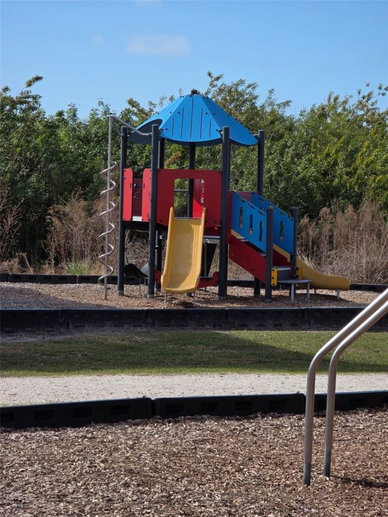 3419 74th Avenue Circle E, Sarasota, FL 34243 Photo