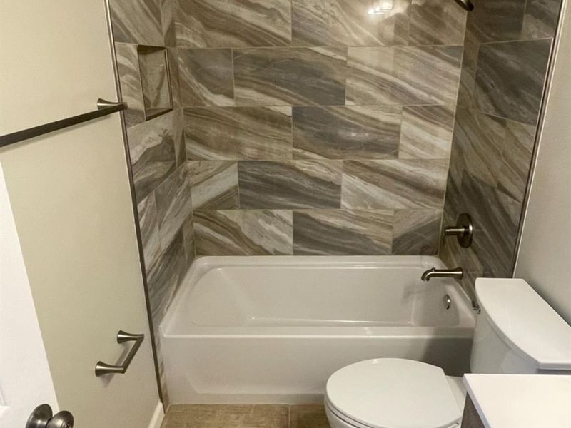 4900 Chalet Drive, Unit 801, Saint Bernard, OH 45217 Photo 6