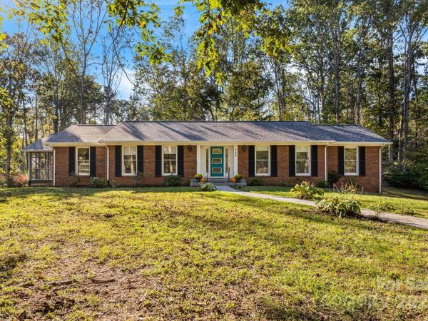 226 Wildflower Road, Asheville, NC 28804