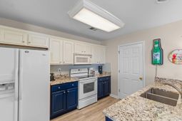 1052 Harvester Circle photo 4