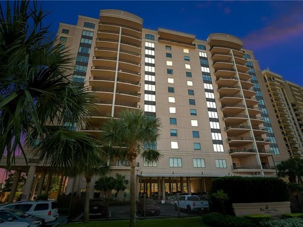 232 LAKE MARINA Avenue, Unit 5A, New Orleans, LA 70124