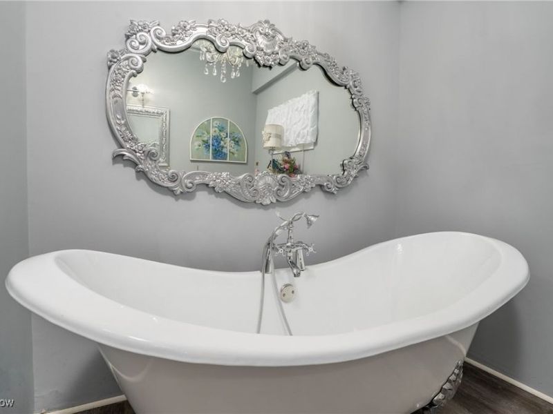 4528 Gintz Road NE, Dover, OH 44622 Photo 16