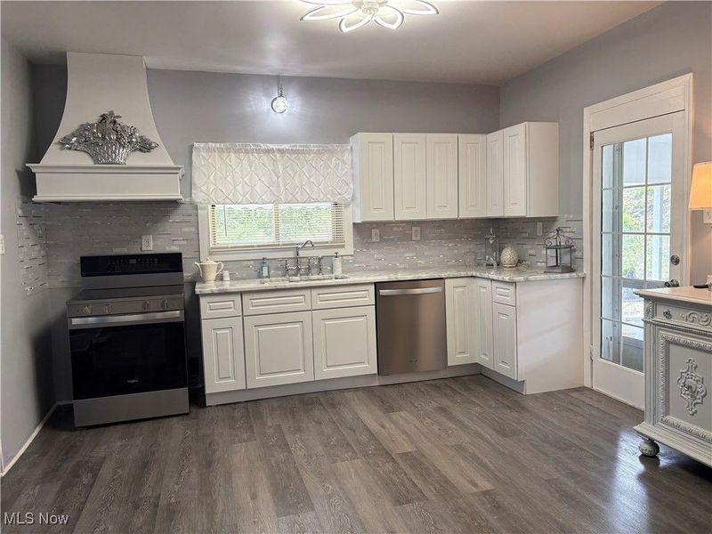 4528 Gintz Road NE, Dover, OH 44622 Photo 6