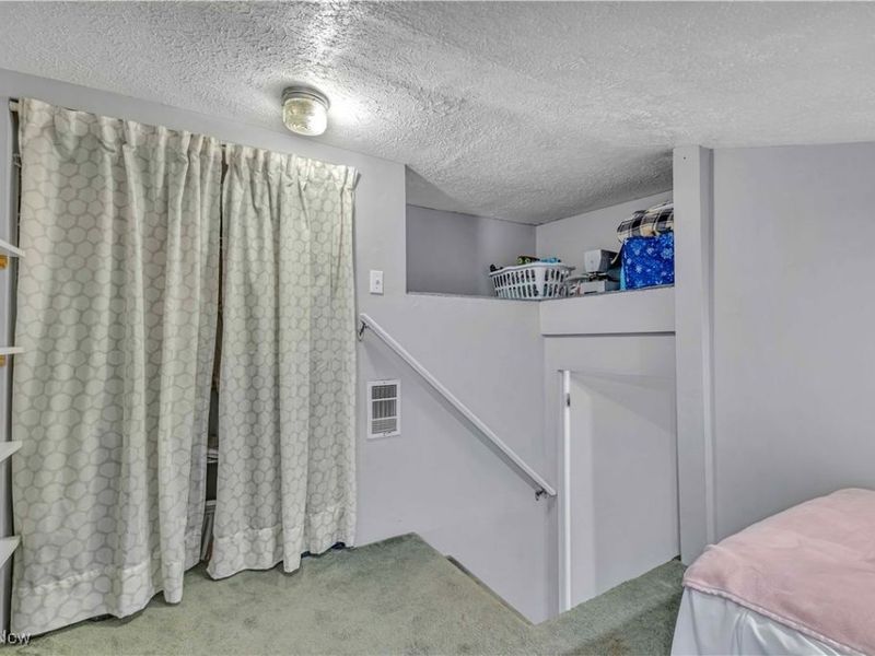 4283 Holl Avenue, Sheffield Lake, OH 44054 Photo 29