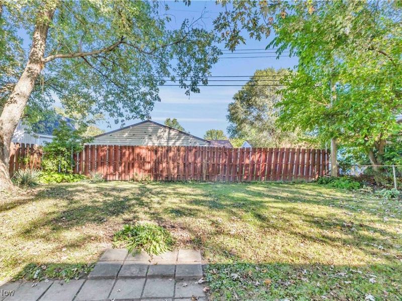 4283 Holl Avenue, Sheffield Lake, OH 44054 Photo 33