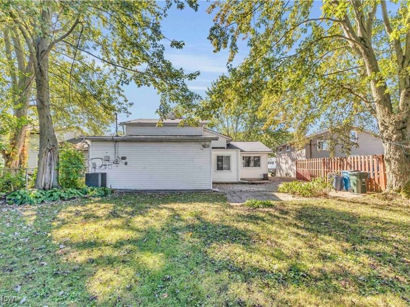 4283 Holl Avenue, Sheffield Lake, OH 44054 Photo 34