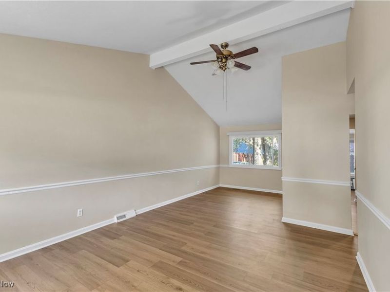 4283 Holl Avenue, Sheffield Lake, OH 44054 Photo 8