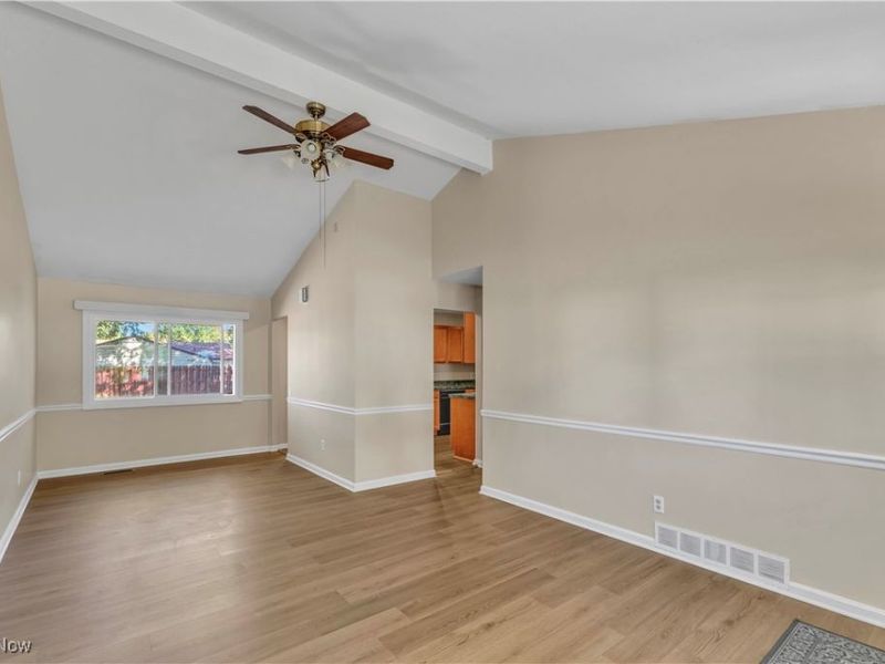 4283 Holl Avenue, Sheffield Lake, OH 44054 Photo 9