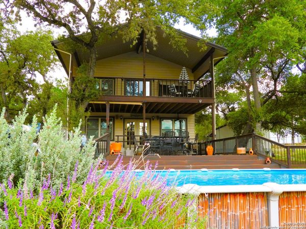 1497 PEBBLE BEACH RD, Lakehills, TX 78063