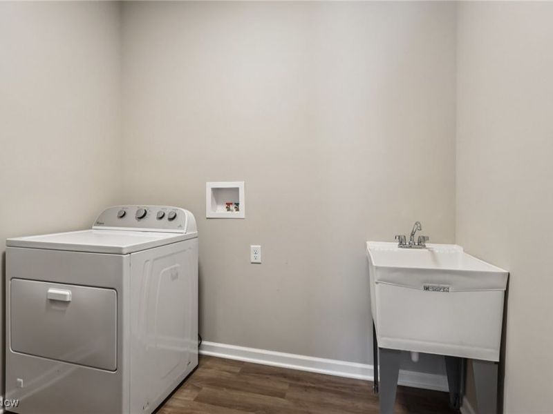 215 Silver Spring Circle, Elyria, OH 44035 Photo 20