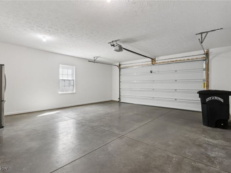 215 Silver Spring Circle, Elyria, OH 44035 Photo 21