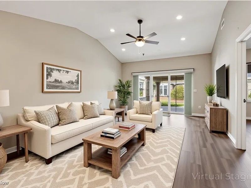 215 Silver Spring Circle, Elyria, OH 44035 Photo 9