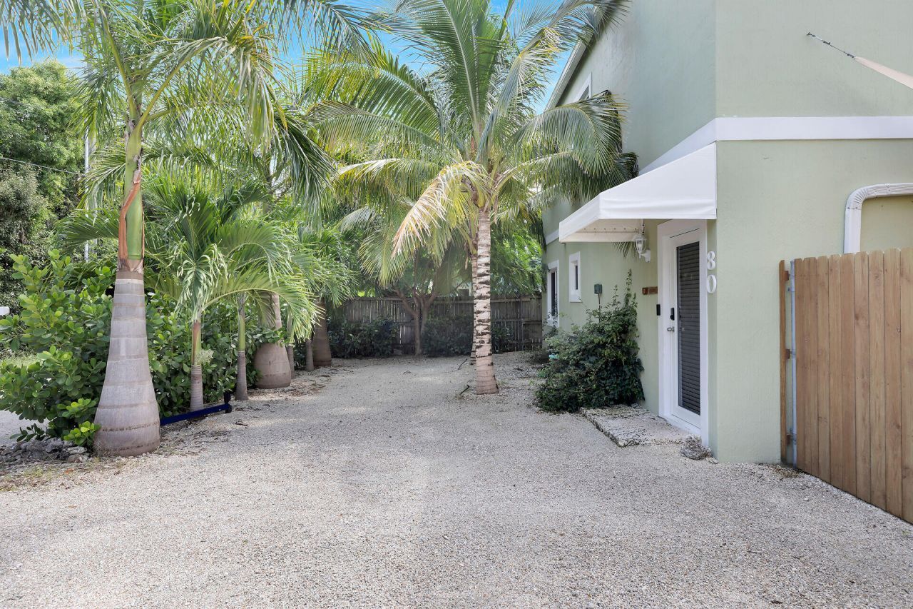 80 Le Grand Drive, Key Largo, FL 33037 Photo