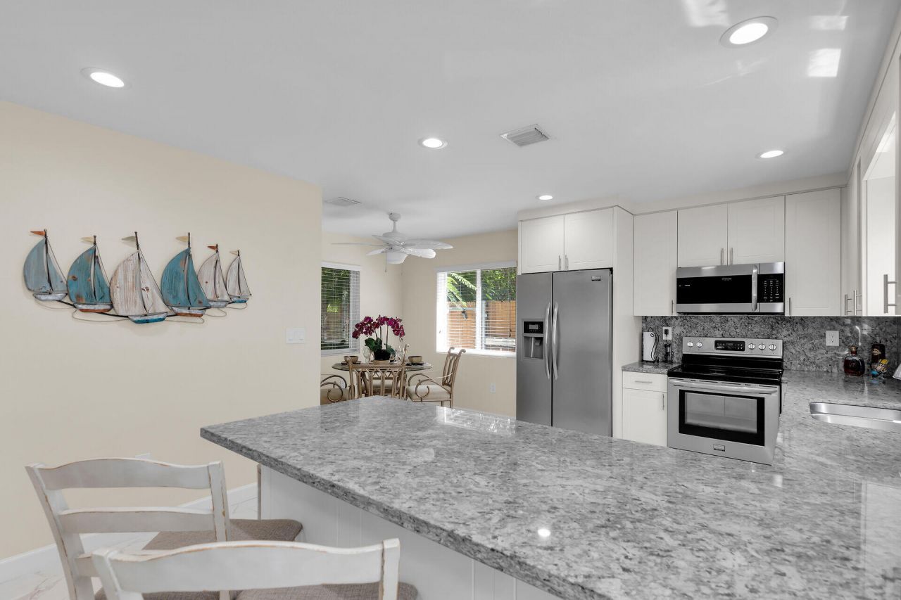 80 Le Grand Drive, Key Largo, FL 33037 Photo