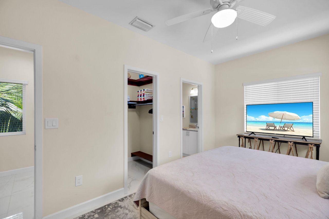 80 Le Grand Drive, Key Largo, FL 33037 Photo