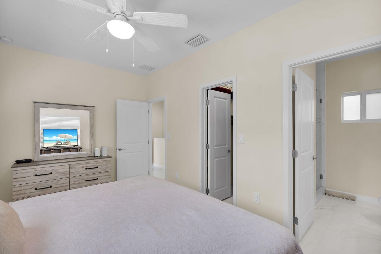 80 Le Grand Drive, Key Largo, FL 33037 Photo