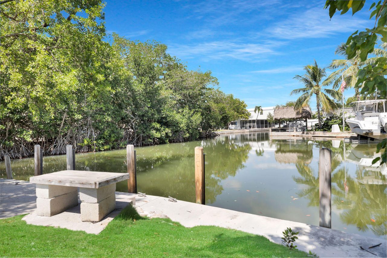 80 Le Grand Drive, Key Largo, FL 33037 Photo