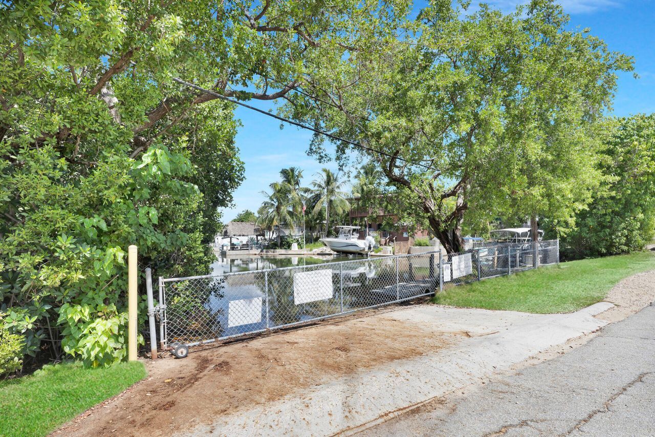 80 Le Grand Drive, Key Largo, FL 33037 Photo