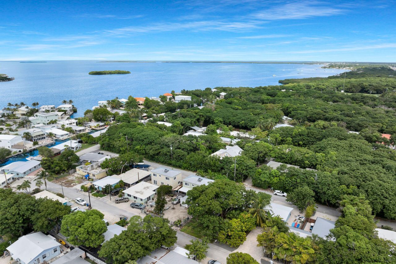 80 Le Grand Drive, Key Largo, FL 33037 Photo