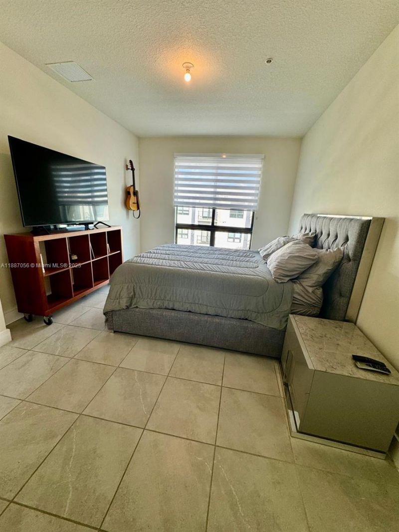 8201 NW 41st St, Unit D-407, Doral, FL 33166 Photo