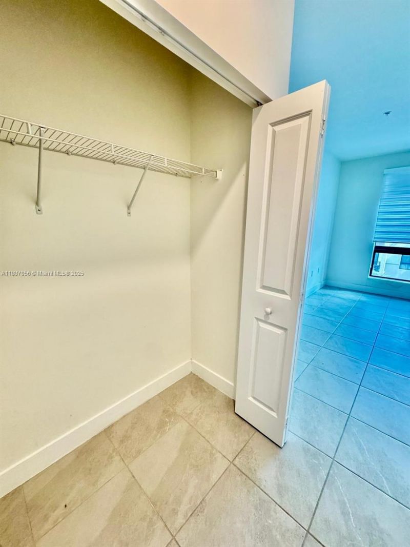 8201 NW 41st St, Unit D-407, Doral, FL 33166 Photo