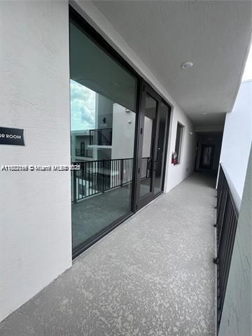 8201 NW 41st St, Unit D-407, Doral, FL 33166 Photo