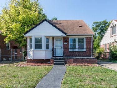 9037 Longacre Street, Detroit, MI 48228