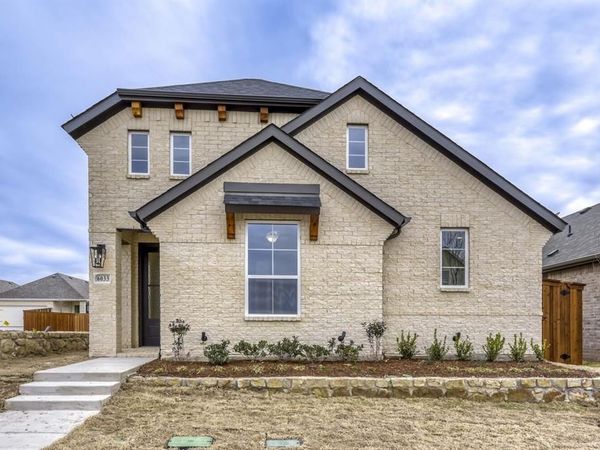 6033 Davis Knoll Drive, Fort Worth, TX 76126