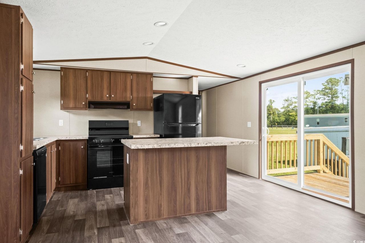 2291 Leopard Ct. Photo 9