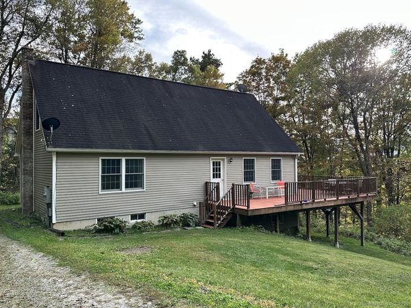 10 College Hill, North Canaan, CT 06018