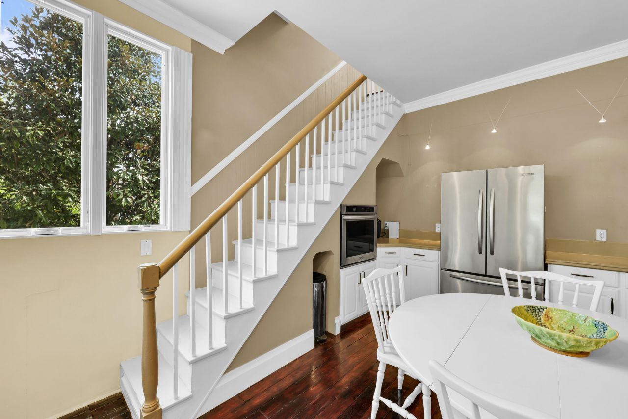 12 John Street Photo 15