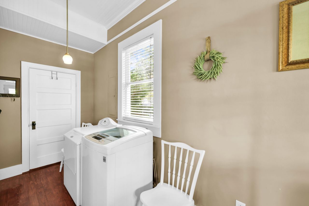 12 John Street Photo 18