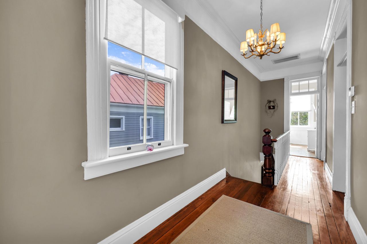 12 John Street Photo 19