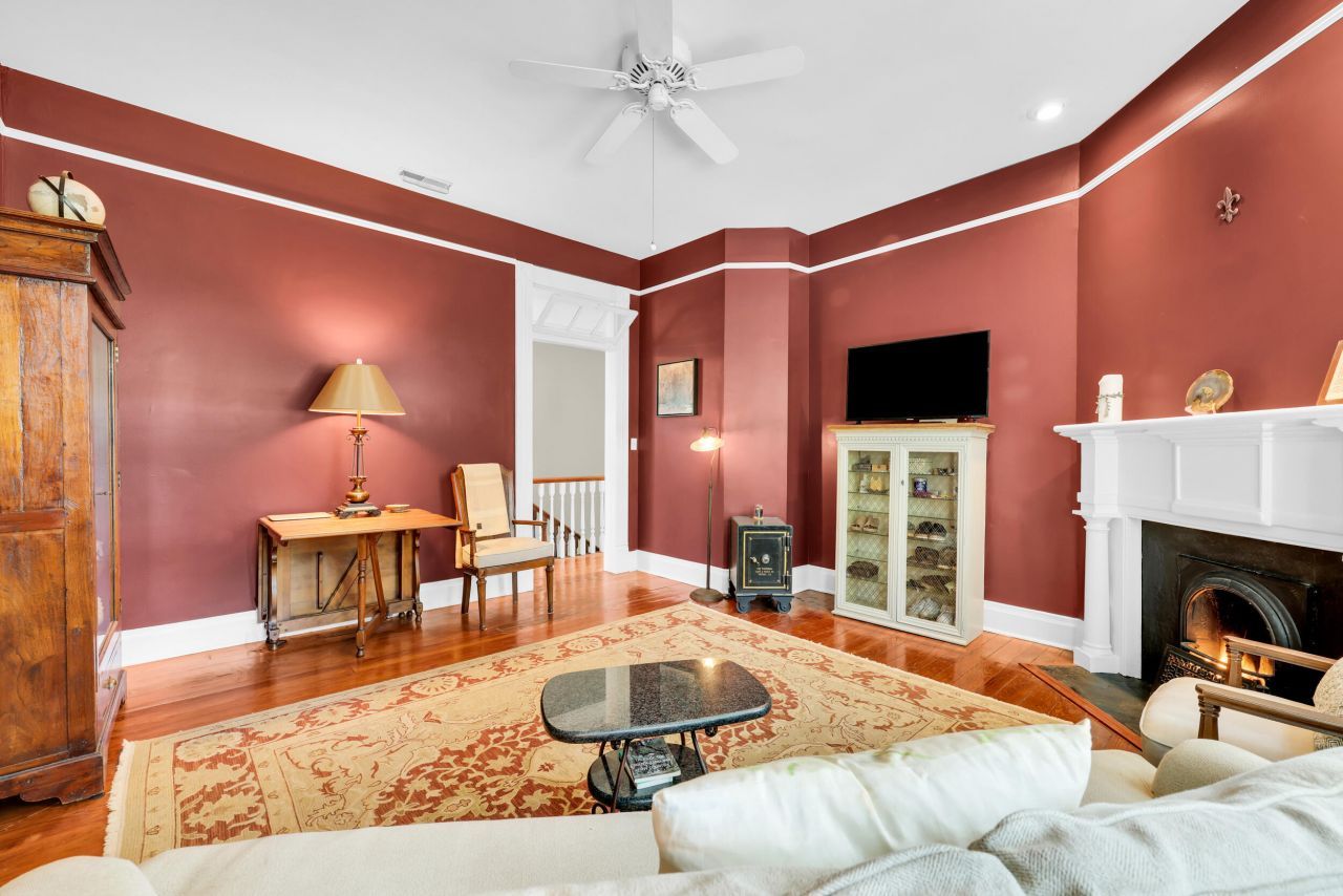 12 John Street Photo 24