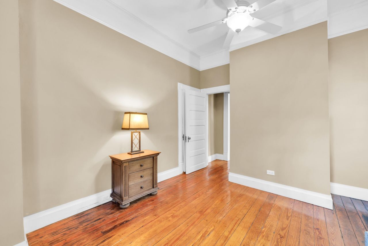 12 John Street Photo 27