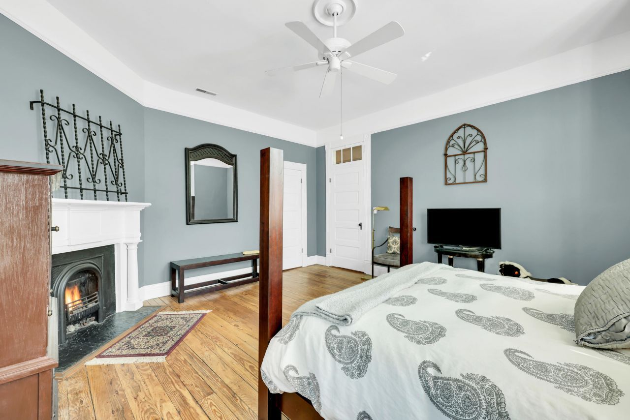 12 John Street Photo 31