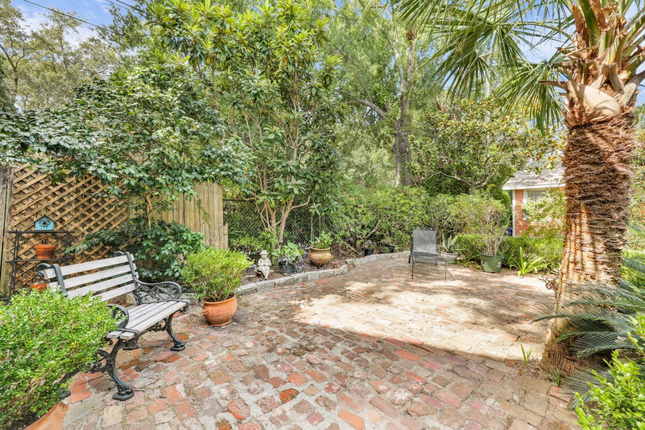 12 John Street Photo 36