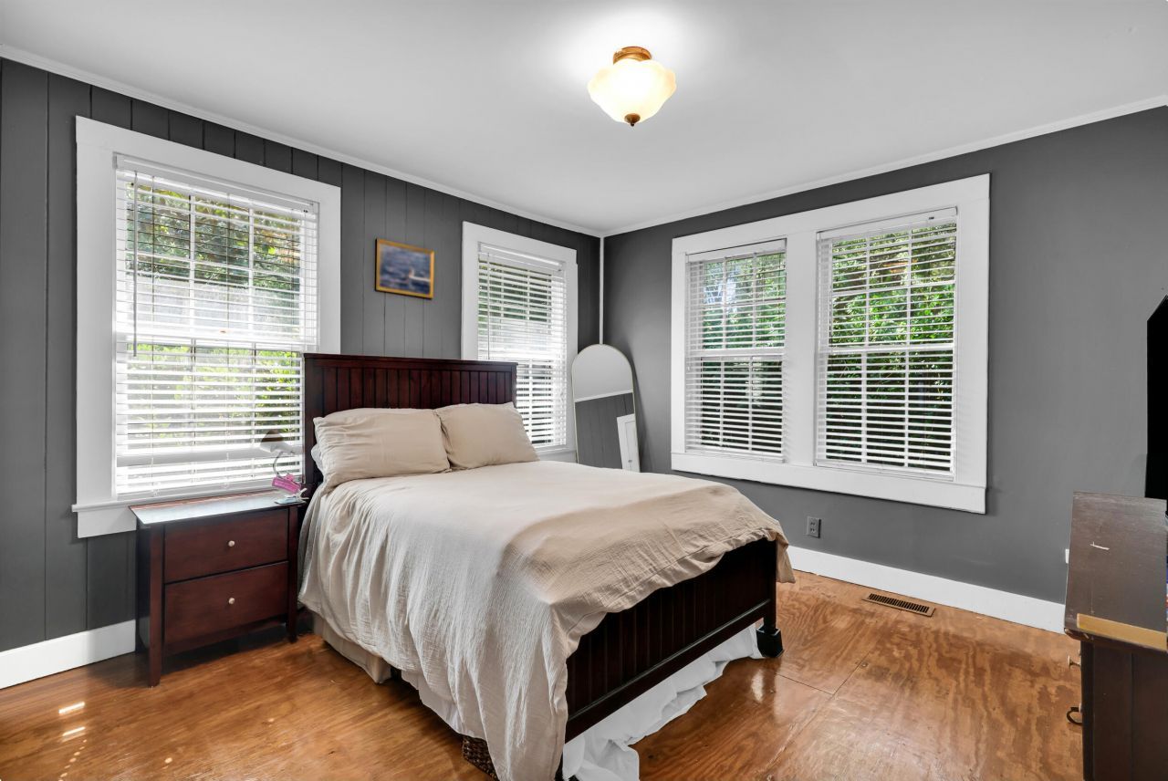 12 John Street Photo 54