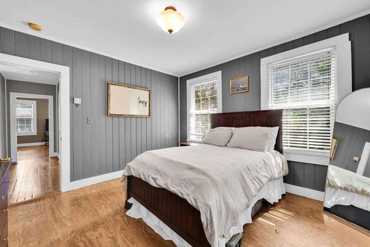 12 John Street Photo 56