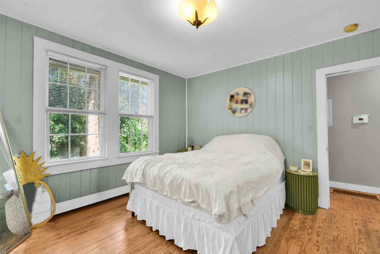 12 John Street Photo 60