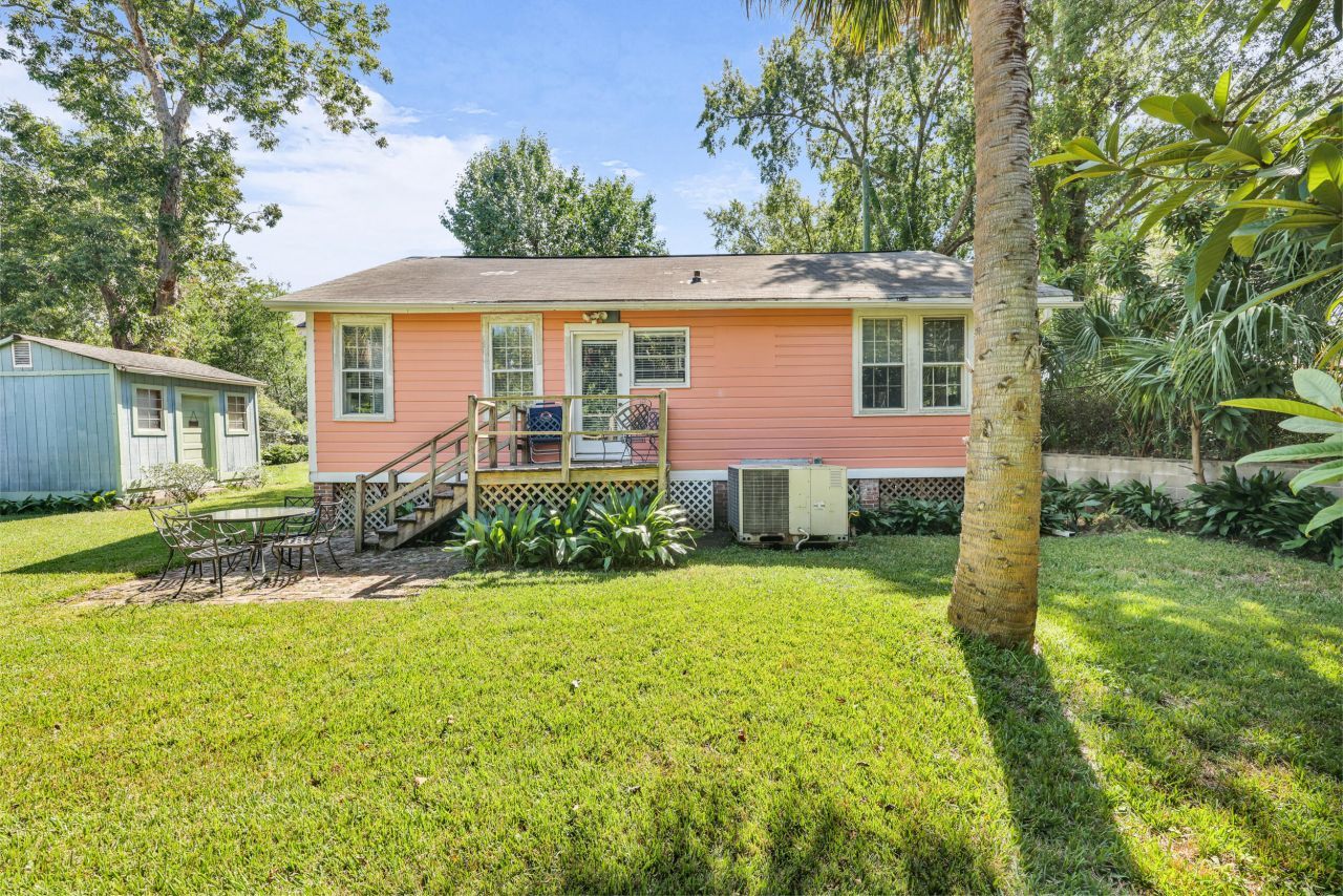 12 John Street Photo 64