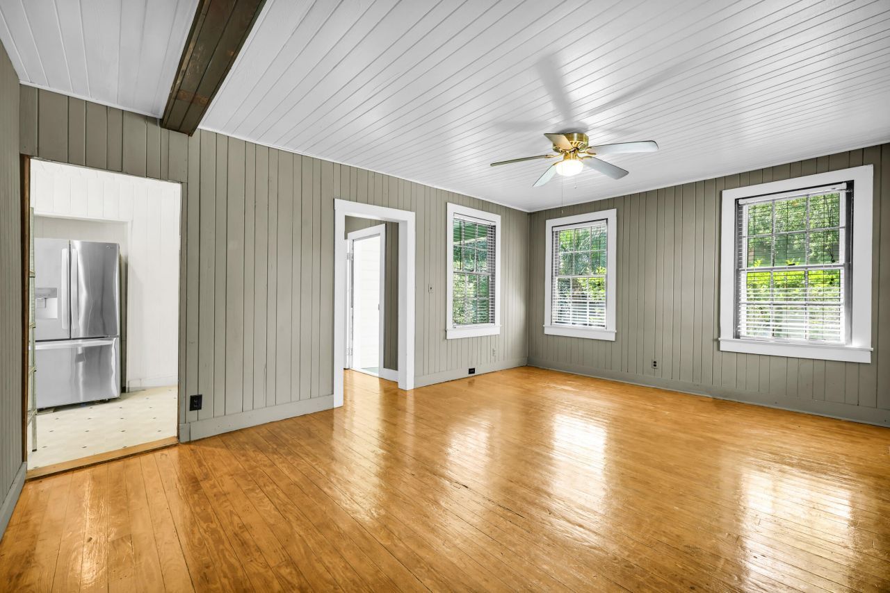 12 John Street Photo 70