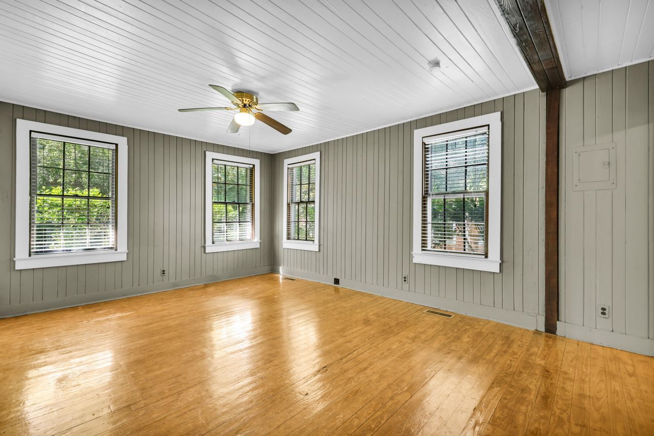 12 John Street Photo 71